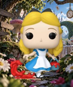 Alice with Paint dans un jardin fantastique inspiré du Pays des Merveilles