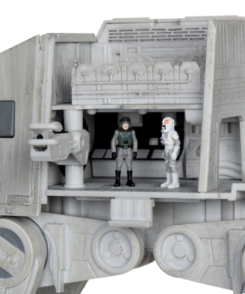 Intérieur du AT-AT Walker Star Wars Micro Galaxy Squadron avec les figurines de l’équipage impérial.
