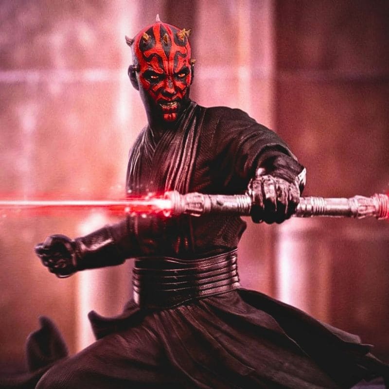 Darth Maul personnage Star Wars sabre laser rouge