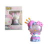 Funko Pop Hello Kitty #75 célébrant le 50e anniversaire de Sanrio avec Hello Kitty dans un gâteau d'anniversaire.